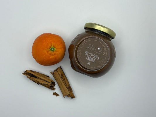 Miel con canela y naranja
