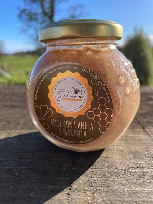Miel con canela y naranja